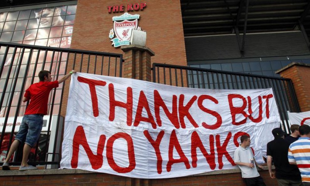 Prosvjed navijača Liverpoola (1)