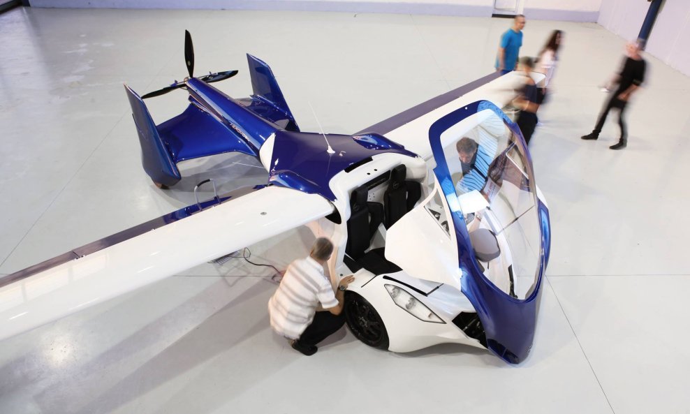 AeroMobil