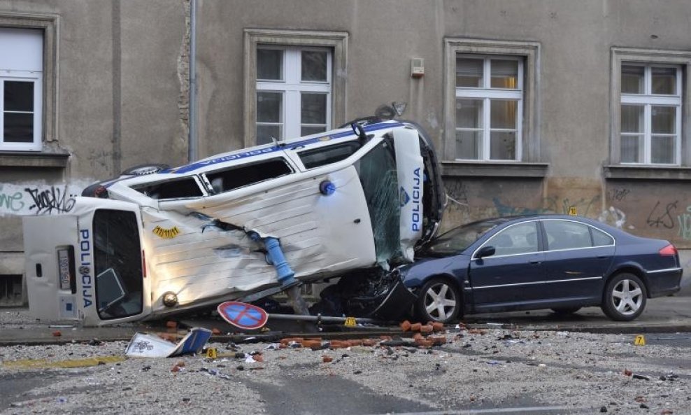 policijski kombi