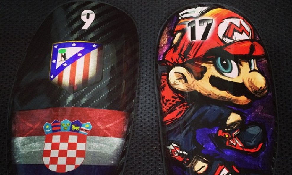 Mandžukićevi kostobrani Super Mario