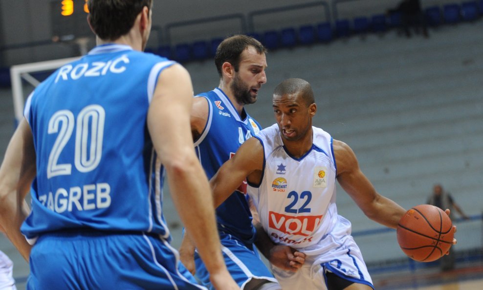 Budućnost VOLI - Cibona - J.R. Reynolds