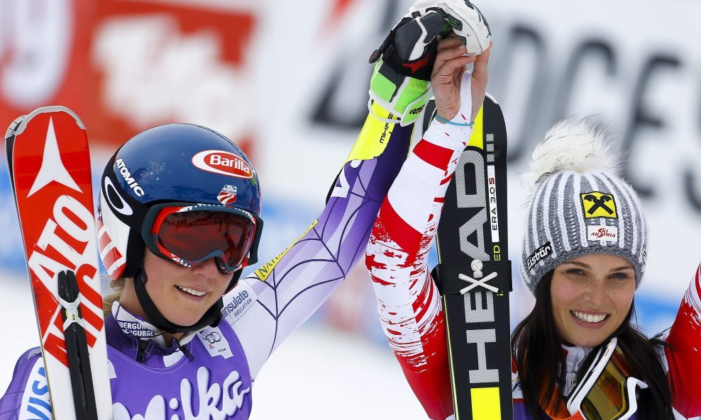 Mikaela Shiffrin i Anna Fenninger