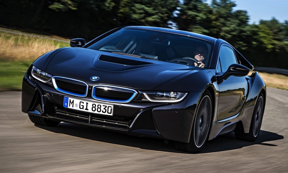 BMW-i8-1