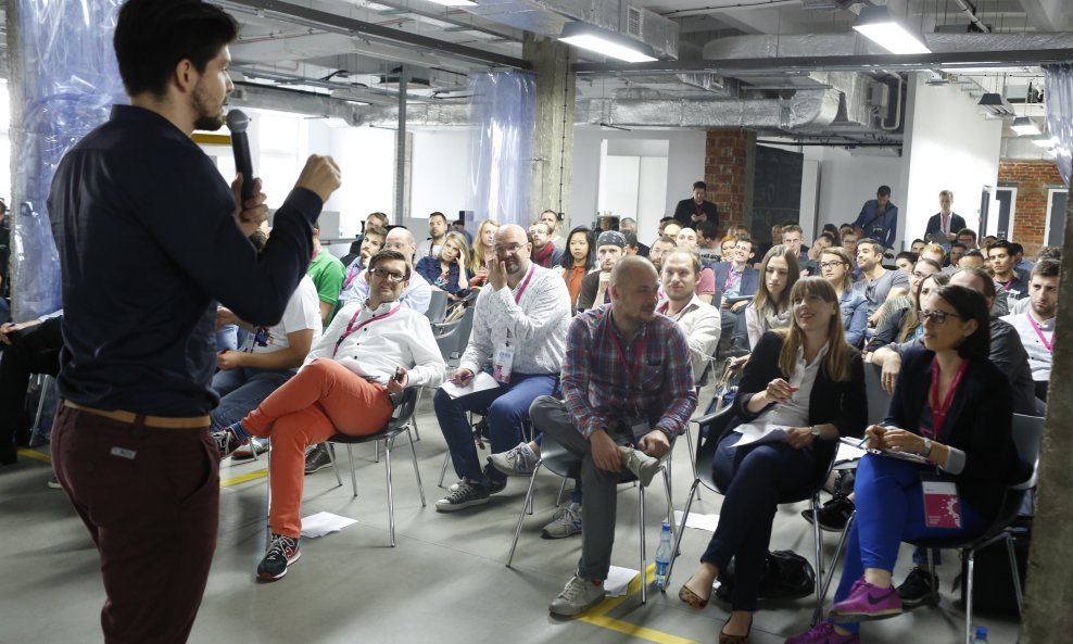 hub:raum WARP 2014