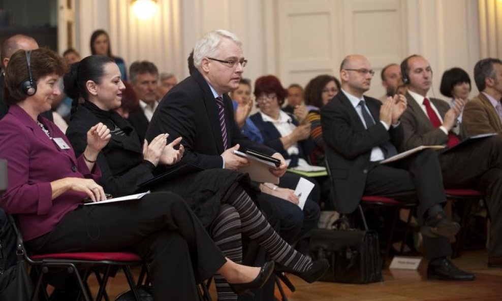 Holy Josipović