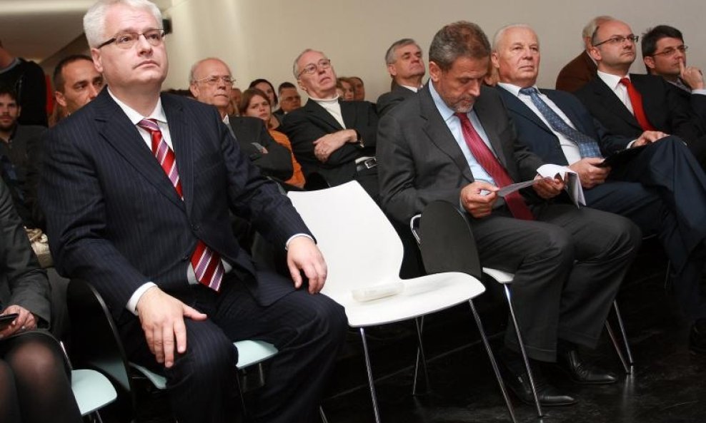 Ivo Josipović Dejan Jović