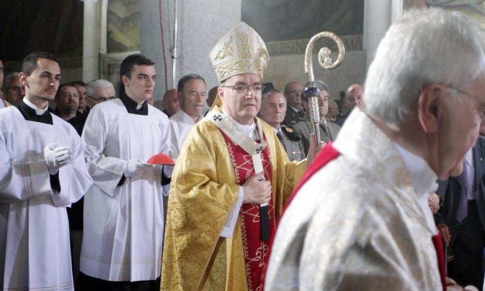 Zagrebački nadbiskup kardinal Josip Bozanić 03