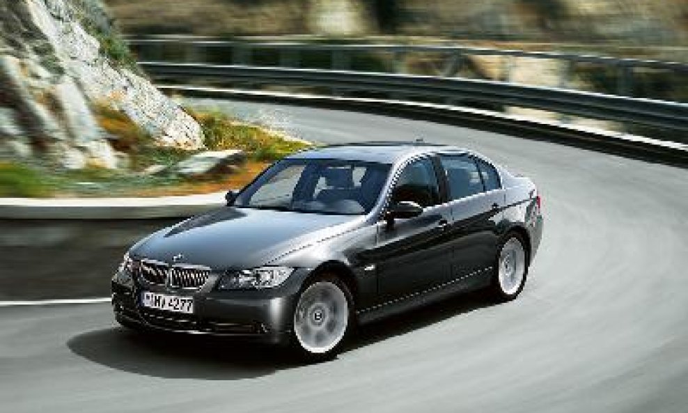 81-bmw-320d-images