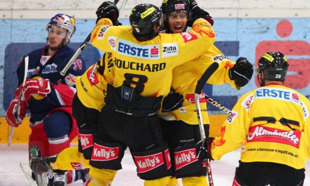 Marcel Rodman, (EC Vienna Capitals, #22), Francois Bouchard, (EC Vienna Capitals, #8), David Rodman, (EC Vienna Capitals, #12) und Dan Bjornlie, (EC Vienna Capitals, #28)