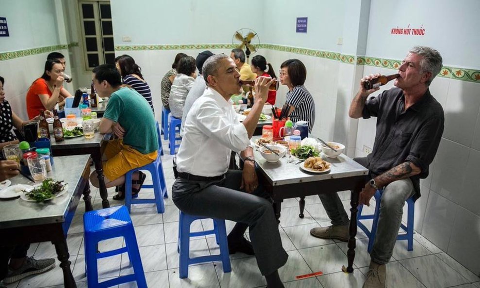 Barack Obama i Anthony Bourdain