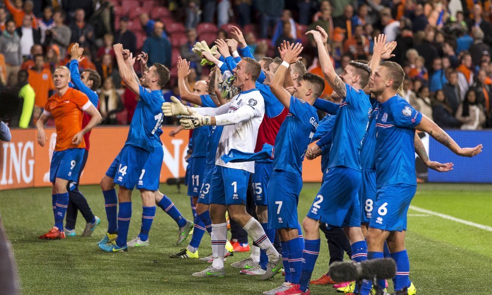 Islandska nogometna reprezentacija