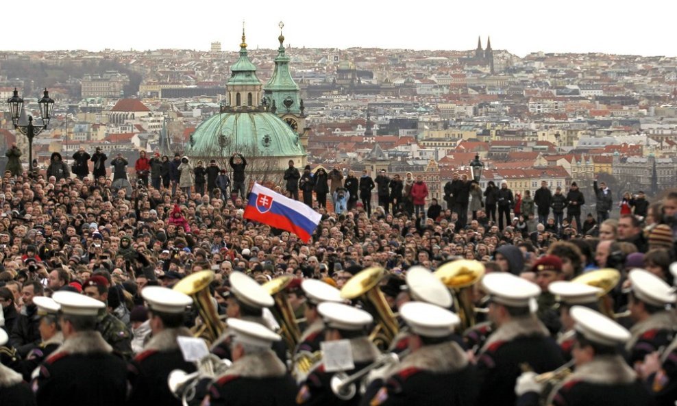 Ispraćaj Vaclava Havela u Pragu (4)
