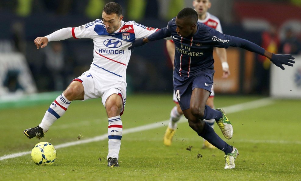 Steed Malbranque (Lyon) i Blaise Matuidi (PSG)