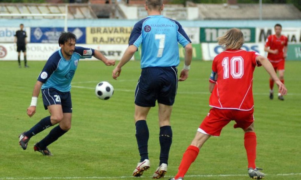 Josip Milardović i Dino Kresinger (Cibalia) vs. Luka Jakara (Croatia Sesvete)