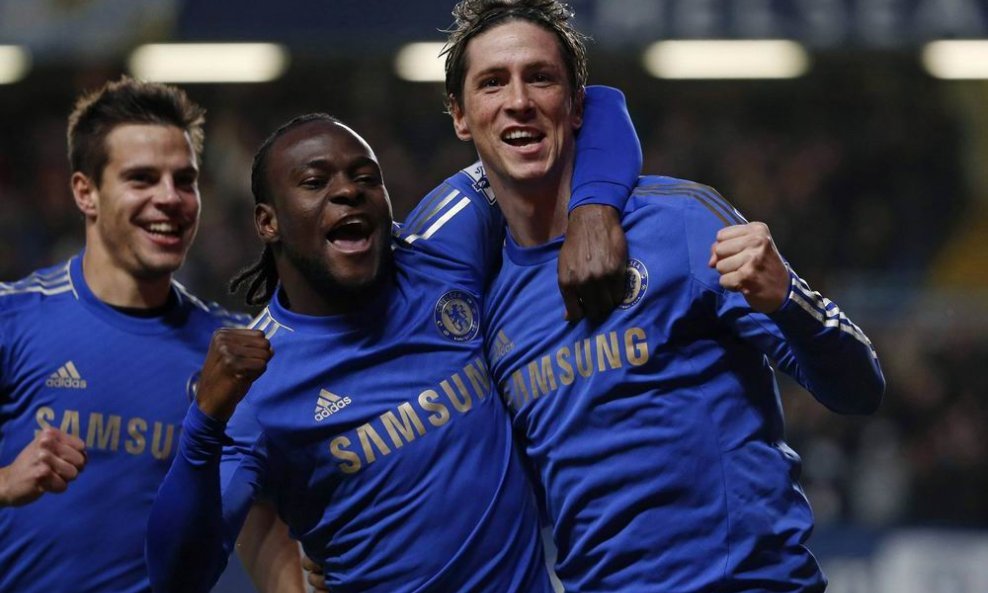 Fernando Torres (d) , Victor Moses (u sredini) i Cesar Azpilicueta