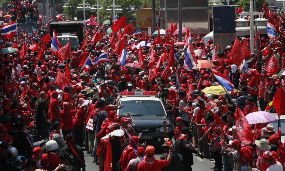 bangkok neredi crvena košulja