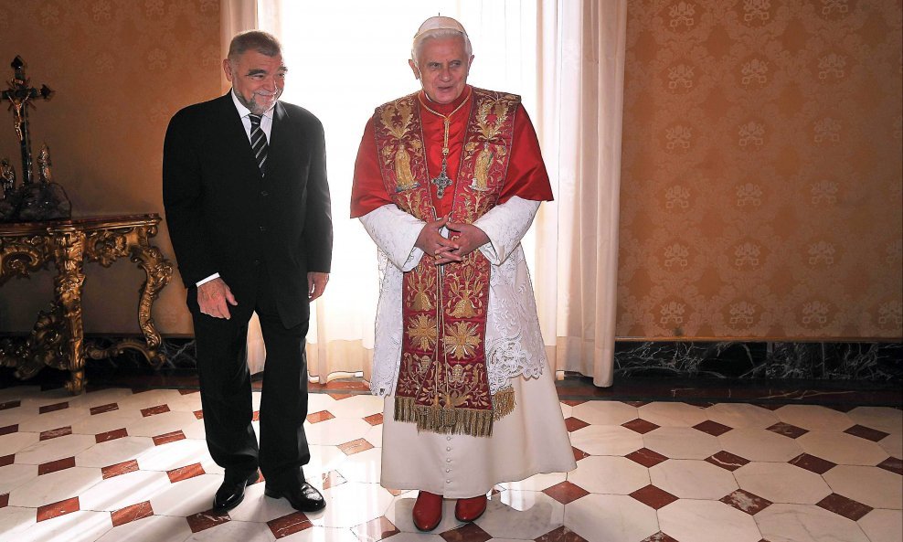 Stjepan Mesić papa Benedikt XVI.