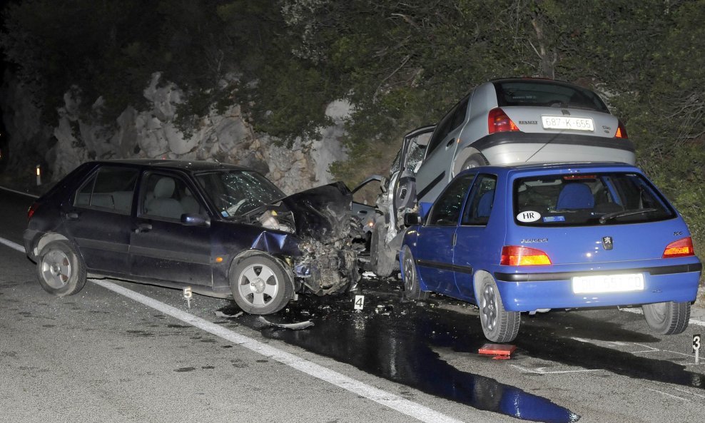 trostruki sudar prometna nesreća zaton doli