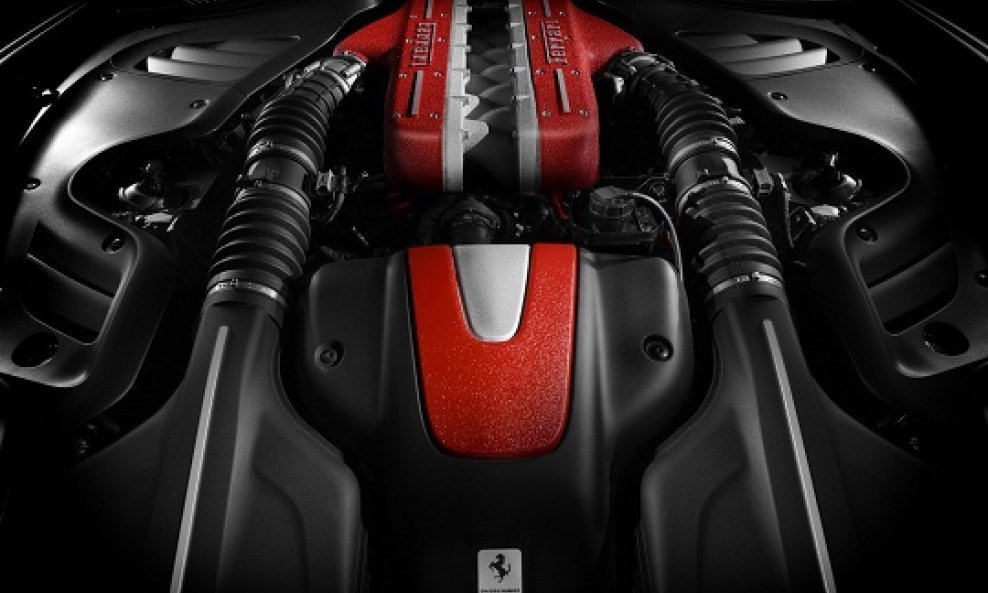 2012-Ferrari-V12-Engine-Full-featured-with-Hybrid