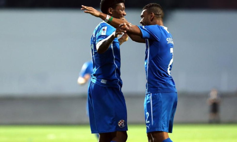 Junior Fernandes i Soudani El Arbi Hilal