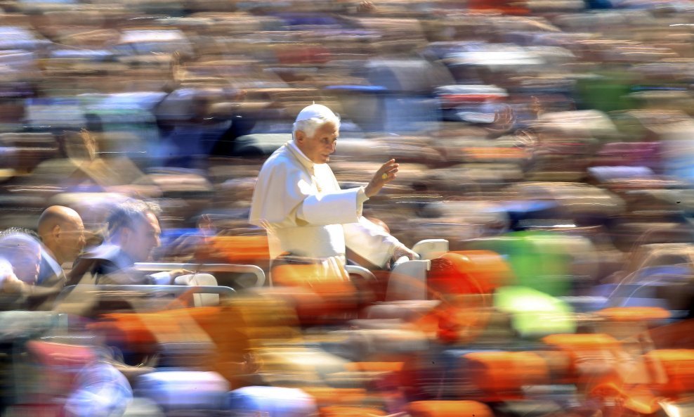 papa benedikt XVI. dobra