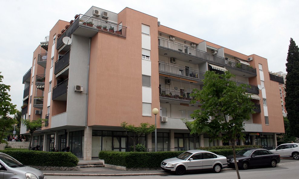 Križine bespravna zgrada