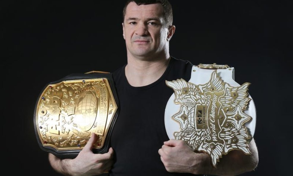 Mirko Filipović kao pobjednik Pride Grand Prixa i K-1 World Grand Prixa 2013.