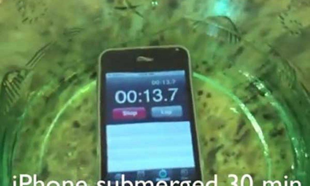 iphone pod vodom
