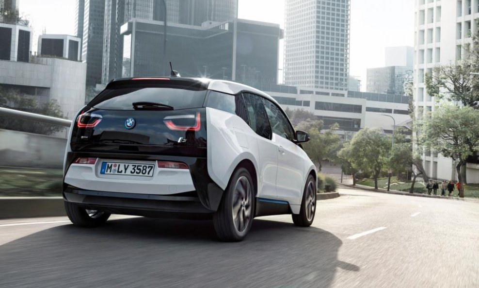 BMW i3