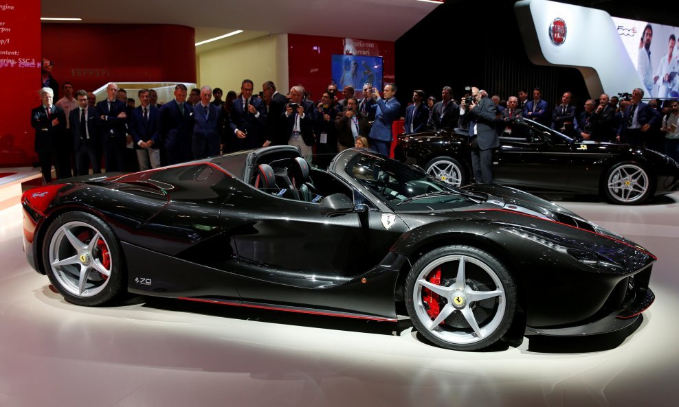 La Ferrari Aperta