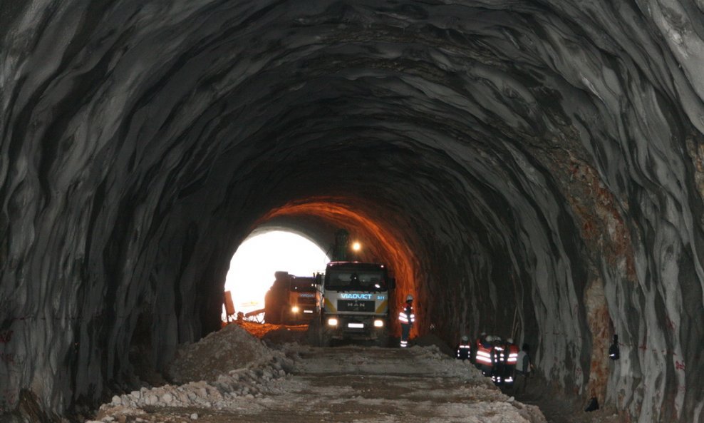 tunel stupica