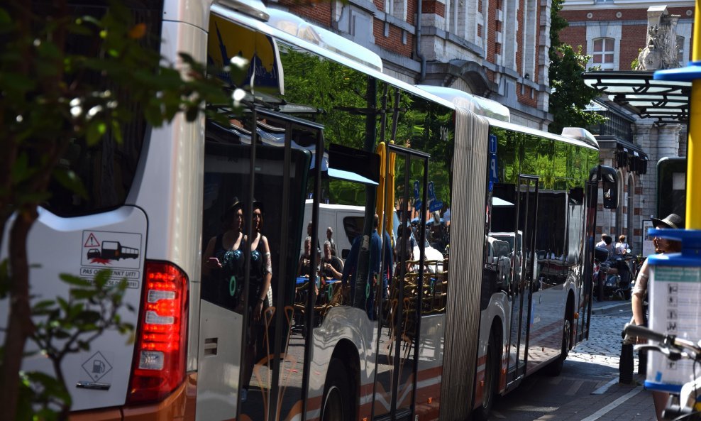 AUTOBUS Bruxelles