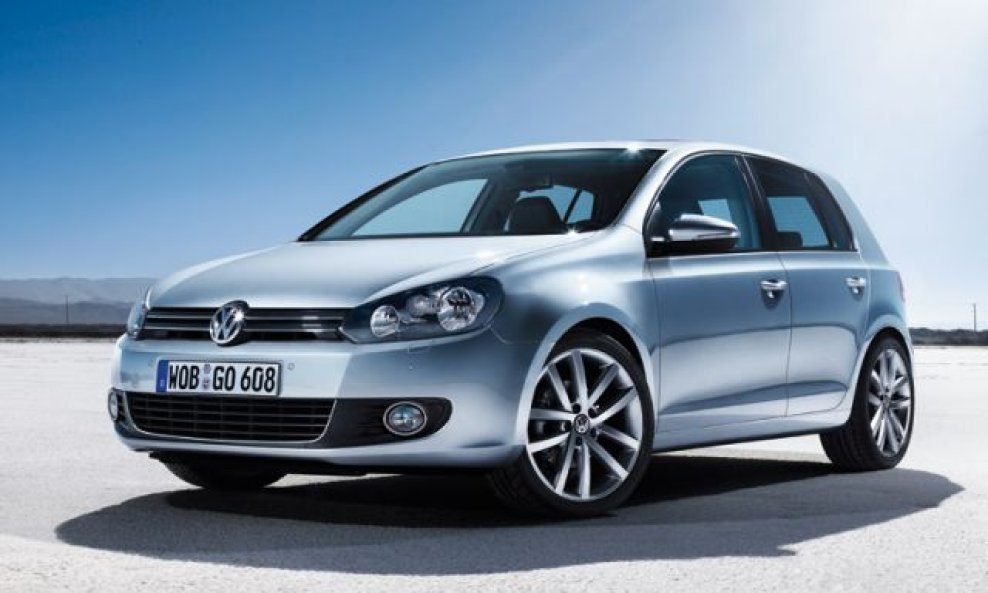 2010-volkswagen-golf_100178118_m