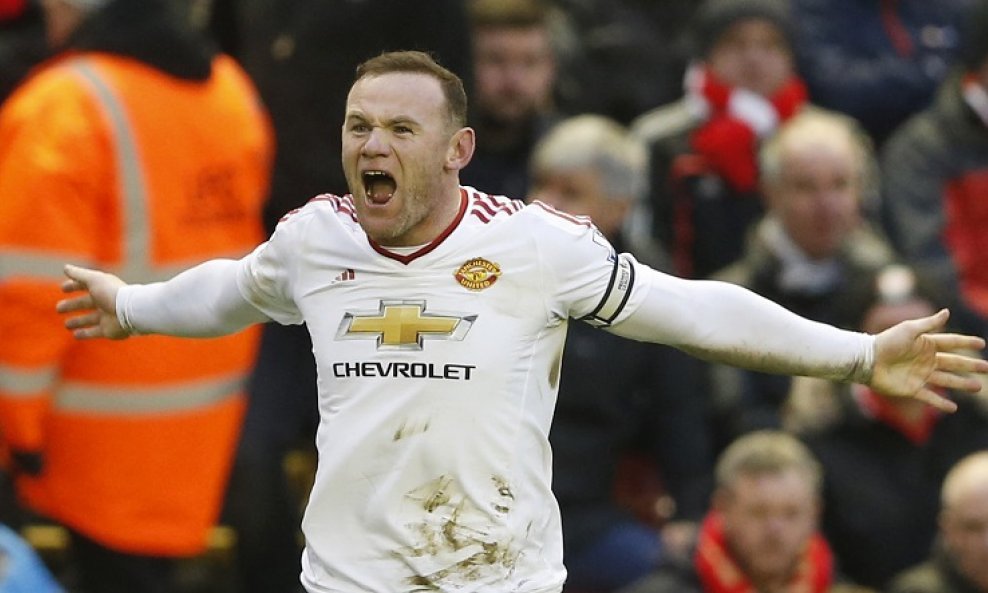 Rooney zabio Liverpoolu