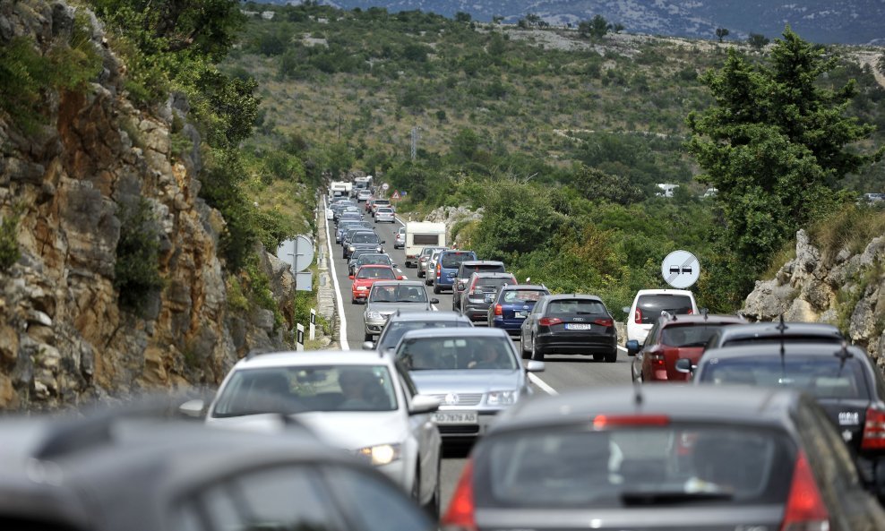 Između Svetog Roka i Maslenice samo osobna vozila