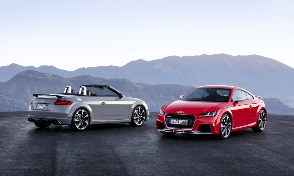 Audi TT RS Roadster, Audi TT RS Coupé