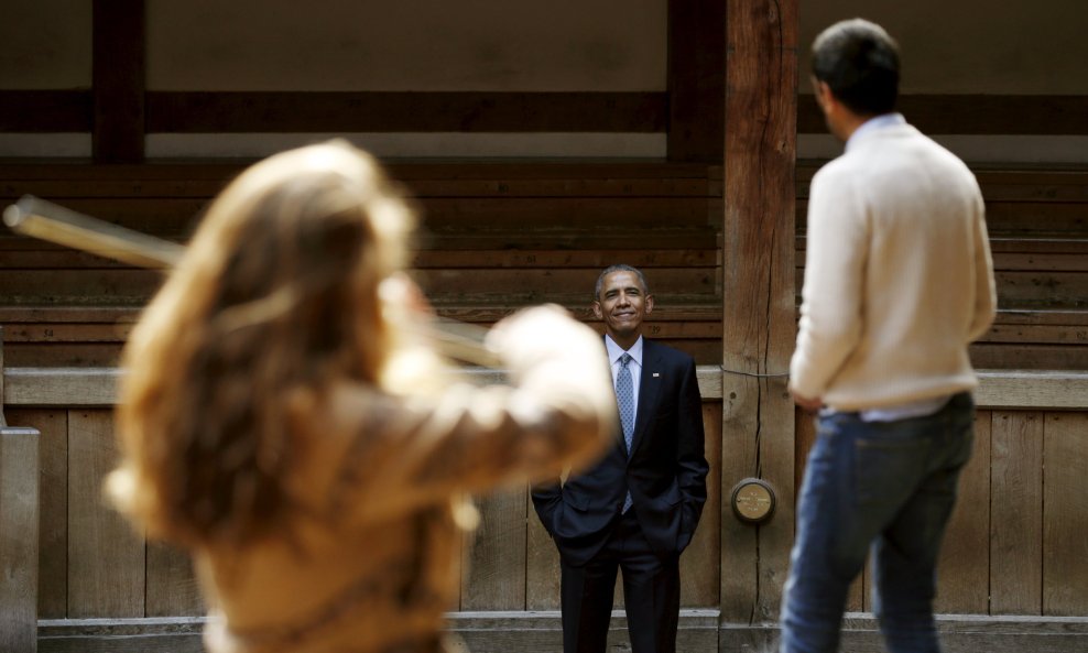 Obama u londonskom Globe Theatre