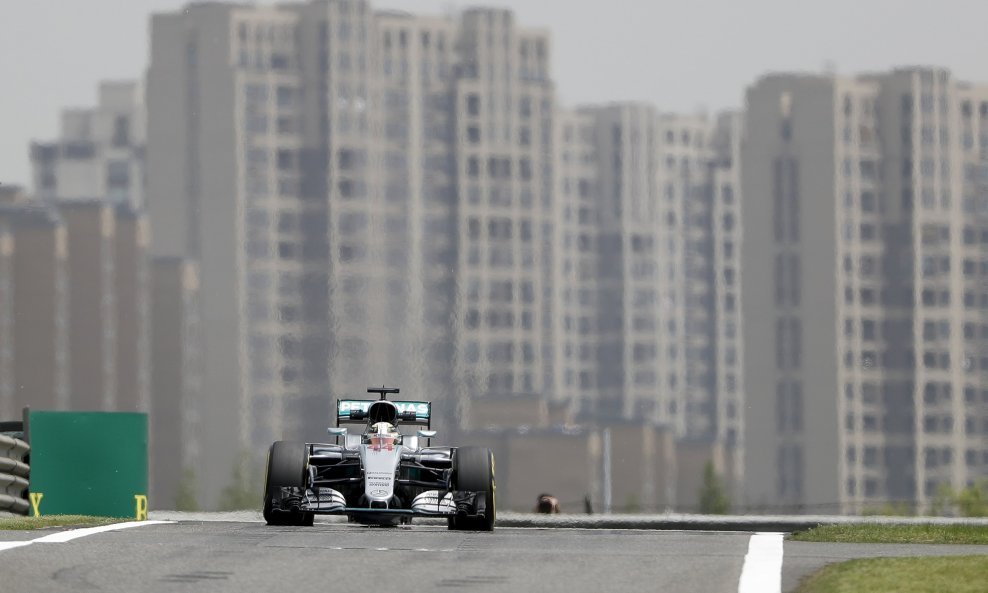 Lewis Hamilton Šangaj Kina F1