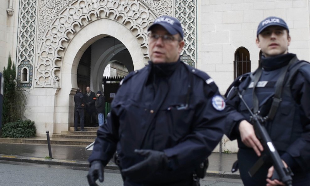 Dramatična antiteroristička akcija u Francuskoj (1)