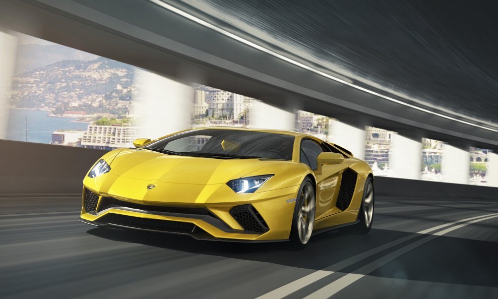 Lamborghini Aventador S