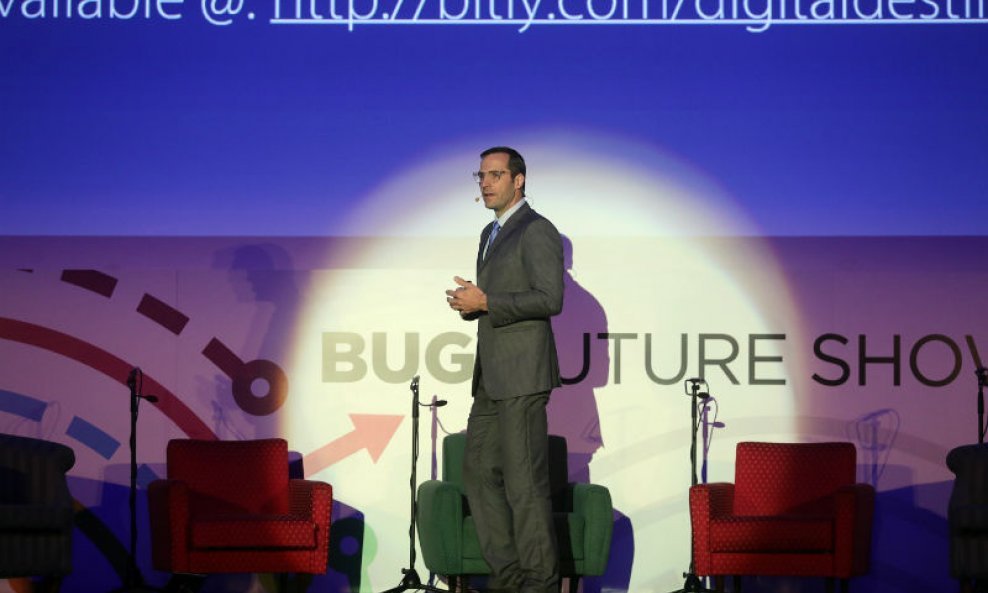 Shawn M. Dubravac