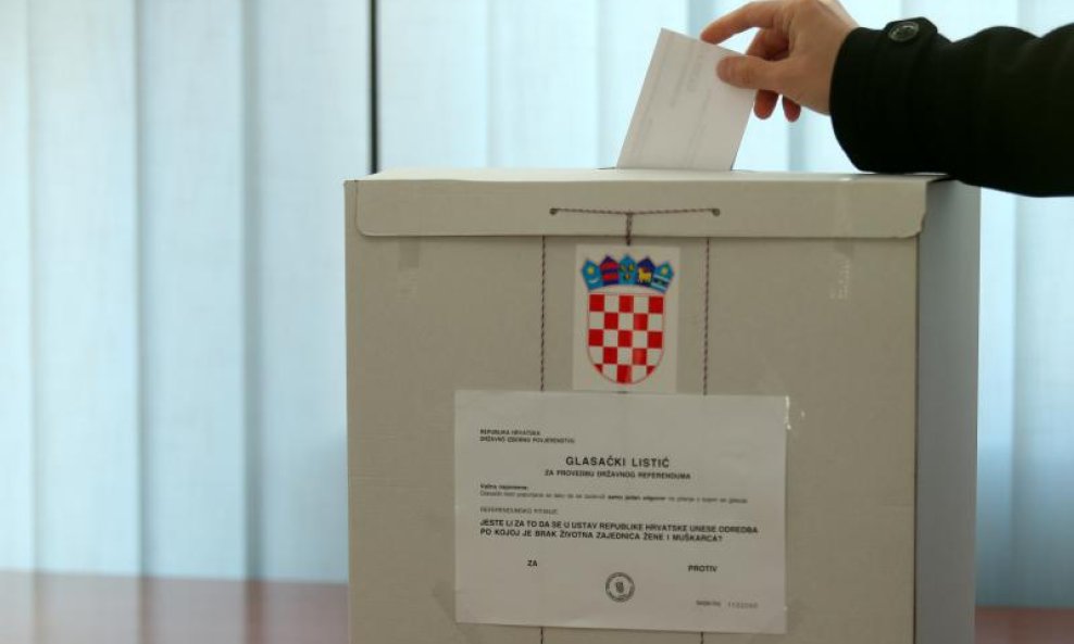 referendum o braku glasačka kutija