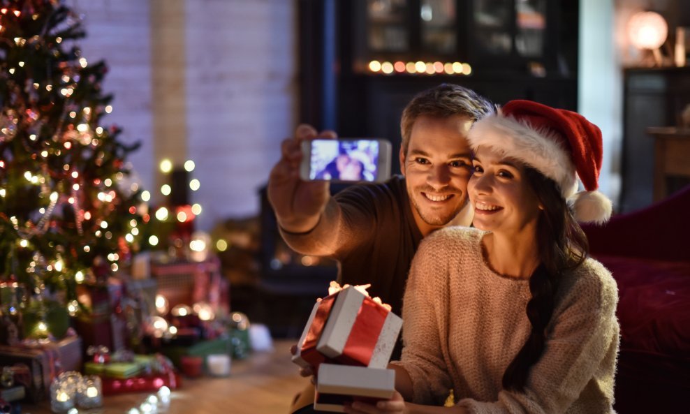 Božićni pokloni smartphone gadgeti
