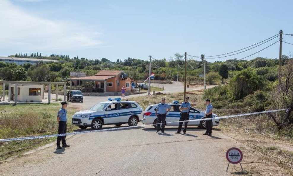 policija na prevlaci