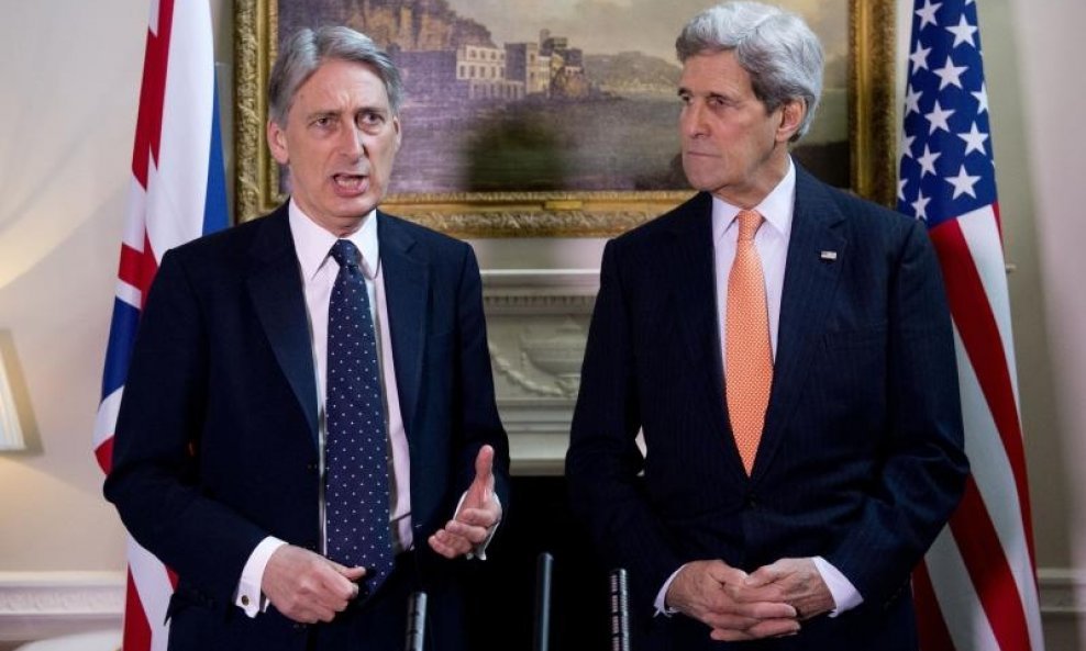 Philip Hammond i John Kerry