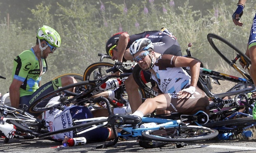 Pad biciklista na Tour de Franceu