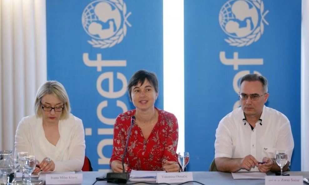 U Novinarskom domu odrzan je UNICEF okrugli stol na temu Utjecaj siromastva na najmladju djecu - sto pokazuju analize i sto je potrebno poduzeti. Ivana Milas Klaric, Valentina Otmacic, Zoran Sucur. Photo: Borna Filic/PIXSELL