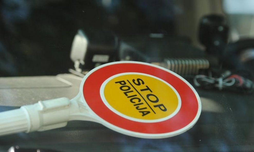 stop policija