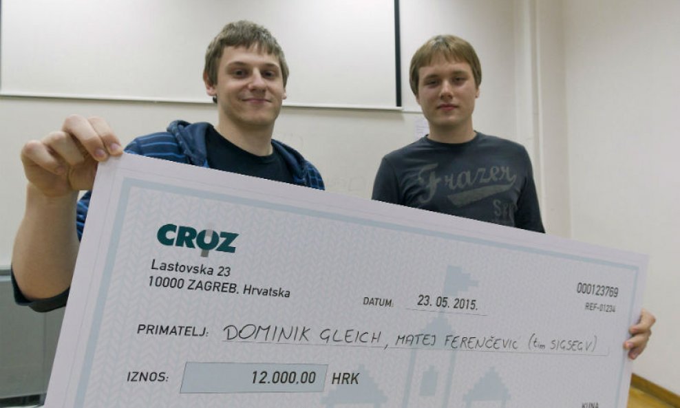 Dominik Gleich i Matej Ferenčević, pobjednici CROZ Code Questa