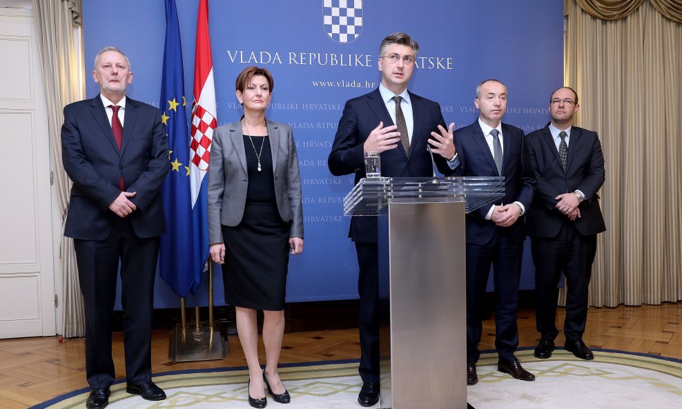 Premijer Andrej Plenković s najbližim suradnicima